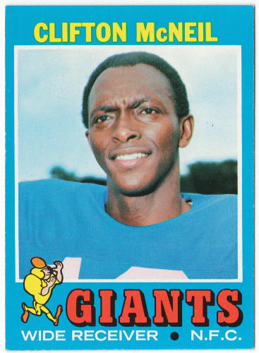 1971 Topps Football #15 Clifton McNeil