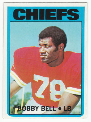 1972 Topps Football #177 Bobby Bell Card front