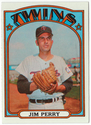 1972 Topps #220 Jim Perry front