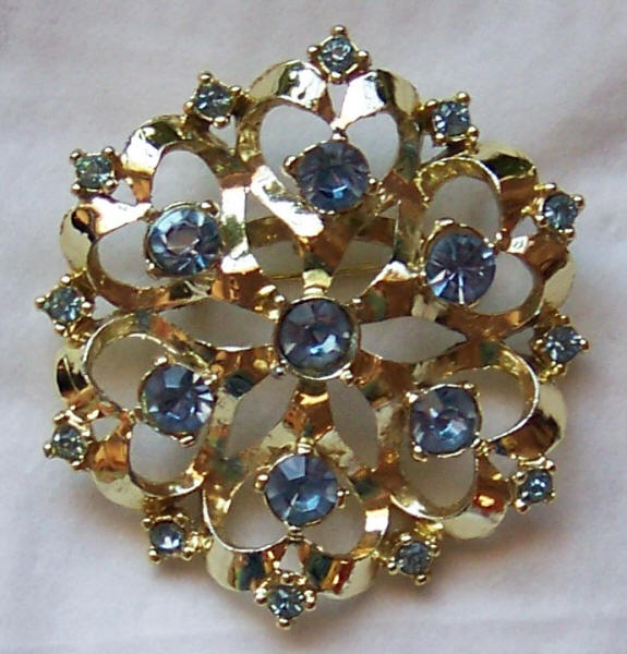 Vintage Costume Jewelry Brooch