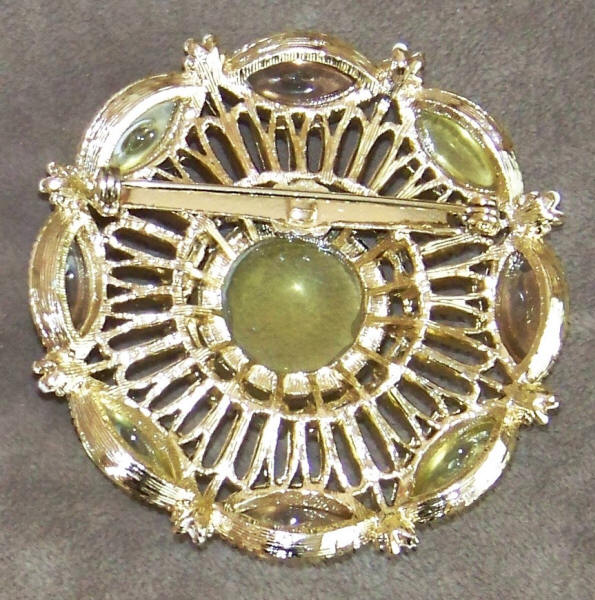 Vintage Costume Jewelry Brooch