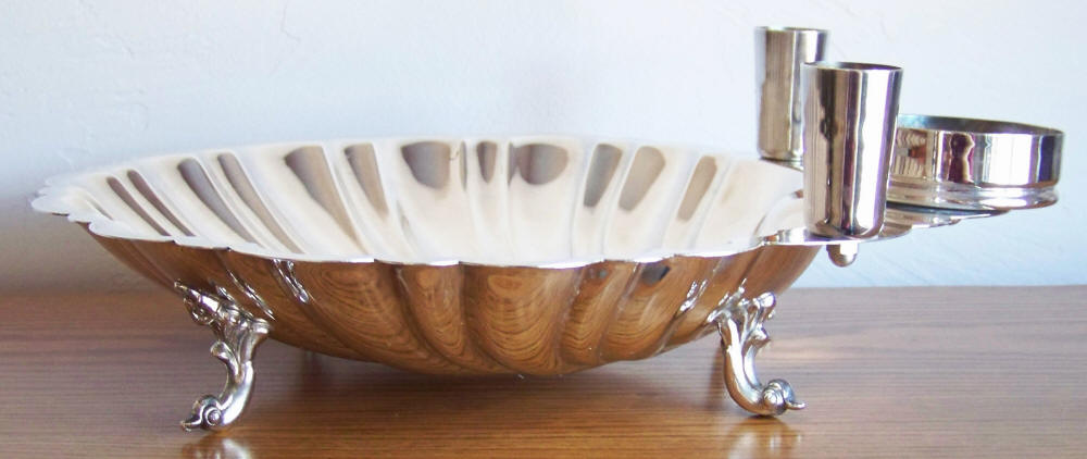 English Silver Manufacturing Company Silver Plated Shell Serving Dish