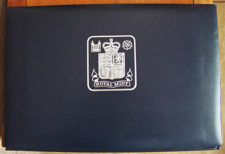 1973 Freedom Medals Padded Holder Cover