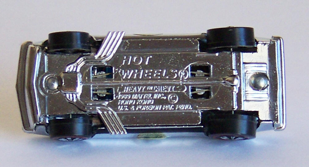 Mattel Hot Wheels Heavy Chevy Silver Special Club Edition 1970