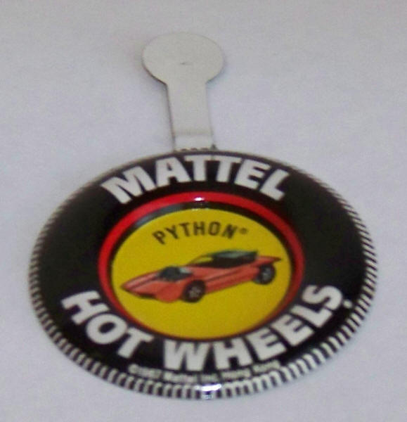 Mattel Hot Wheels Python button 1968