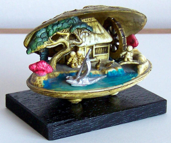 Late 1960s Hand Painted Japanese Netsuke Clam Shell Diorama