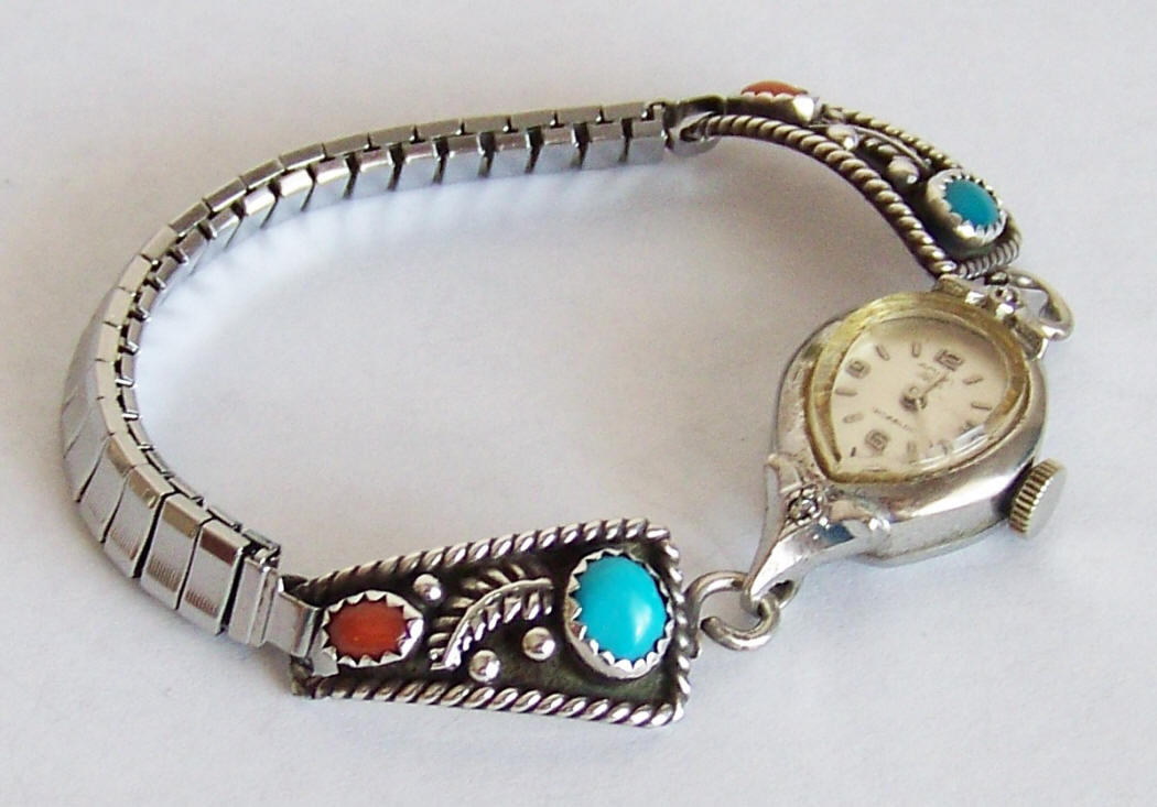 Navajo SC Watch Tips side