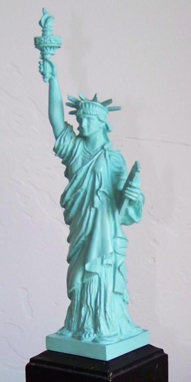 Statue Of Liberty Danbury Mint 1986 Figure angled