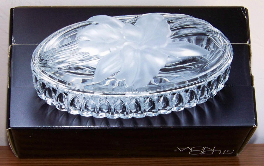 Studio Nova Iris Delight Oval Covered Glass Box