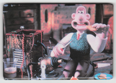 MWG10 Wallace Eating Toast Magnet