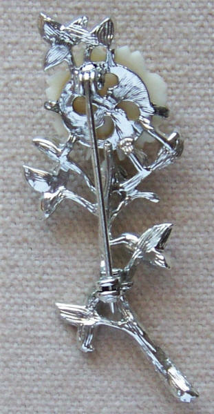 Vintage Costume Jewelry Brooch