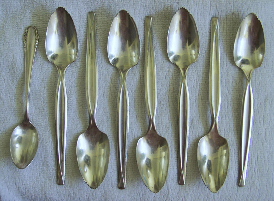 William Rogers 1958 Grapefruit Spoons front